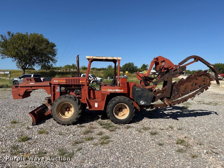 image for item FC4340 1999 Ditch Witch 7610DD trencher