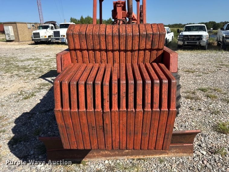 image for item FC4340 1999 Ditch Witch 7610DD trencher