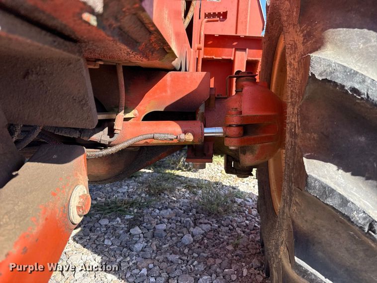 image for item FC4340 1999 Ditch Witch 7610DD trencher