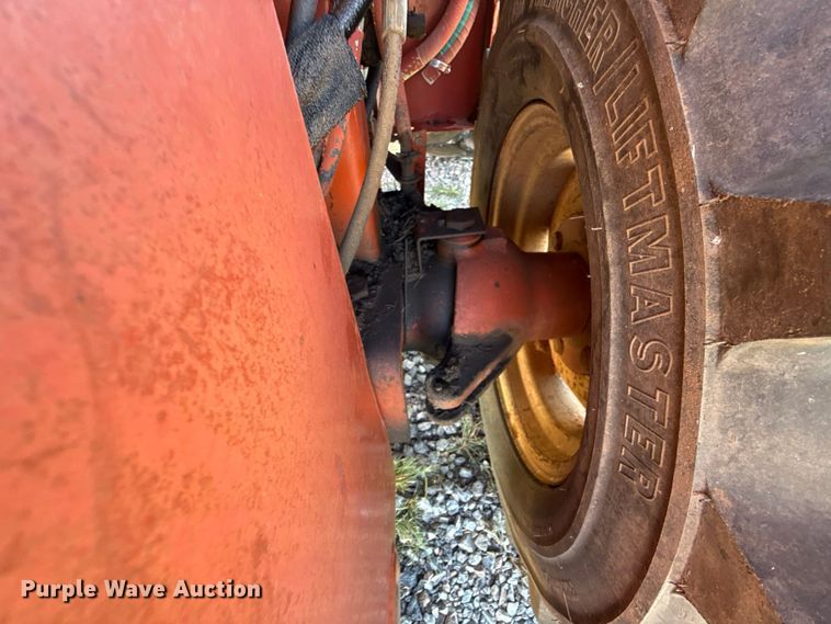 image for item FC4340 1999 Ditch Witch 7610DD trencher