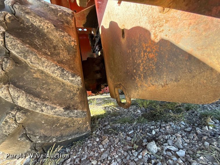 image for item FC4340 1999 Ditch Witch 7610DD trencher