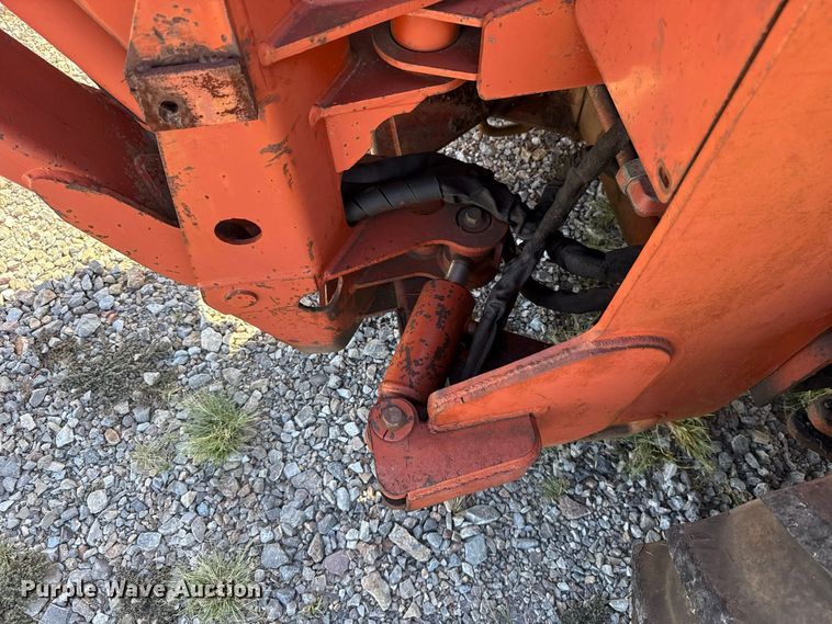 image for item FC4340 1999 Ditch Witch 7610DD trencher
