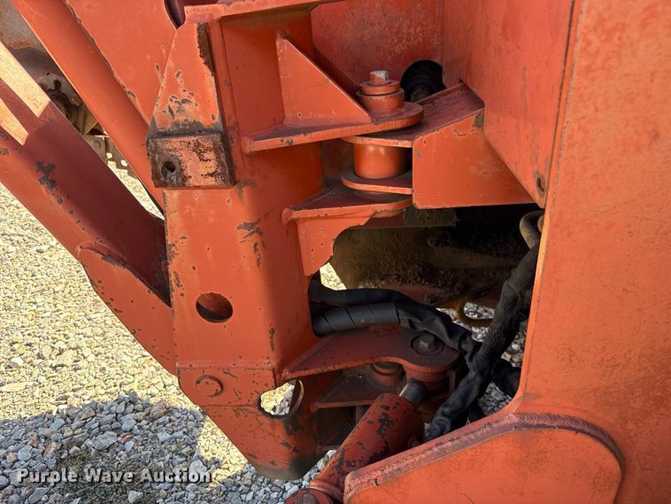 image for item FC4340 1999 Ditch Witch 7610DD trencher