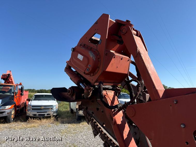 image for item FC4340 1999 Ditch Witch 7610DD trencher
