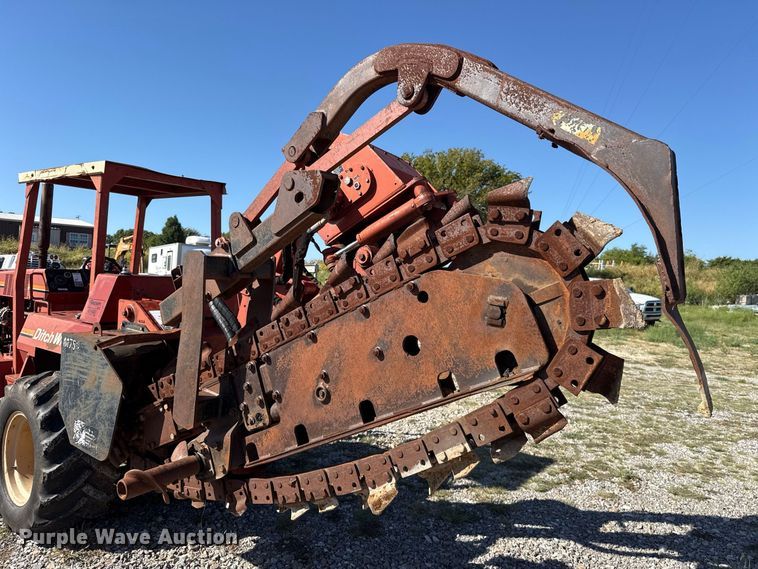 image for item FC4340 1999 Ditch Witch 7610DD trencher