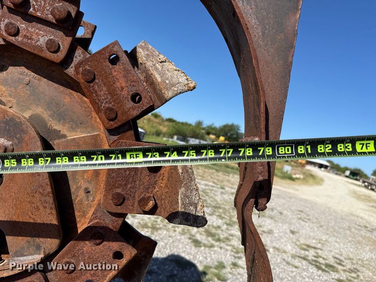 image for item FC4340 1999 Ditch Witch 7610DD trencher