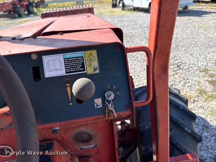 image for item FC4340 1999 Ditch Witch 7610DD trencher