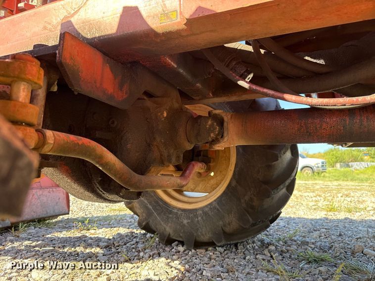 image for item FC4340 1999 Ditch Witch 7610DD trencher