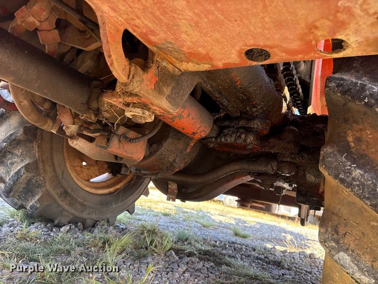 image for item FC4340 1999 Ditch Witch 7610DD trencher
