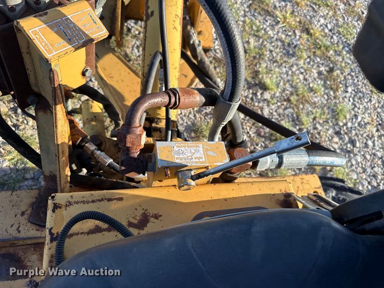 image for item FC4341 1997 Case MAXI-Sneaker C cable plow