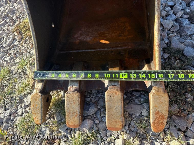 image for item FC4344 2014 Case CX55B mini excavator