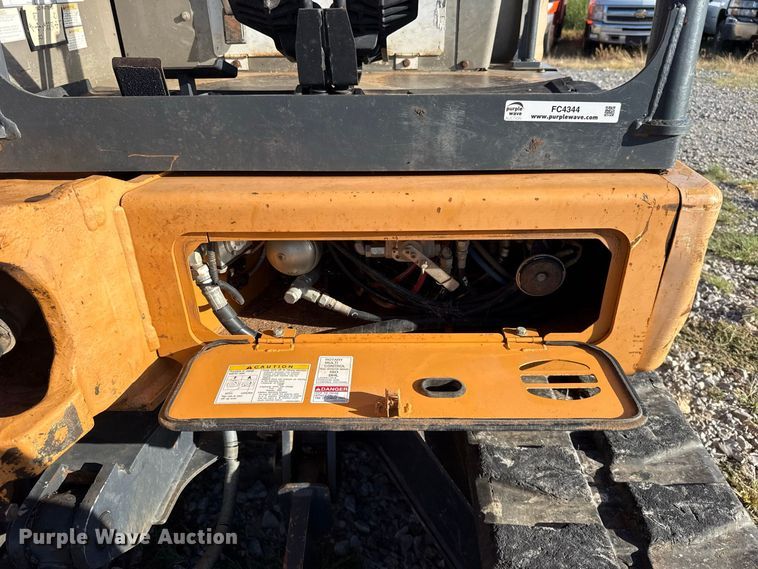 image for item FC4344 2014 Case CX55B mini excavator
