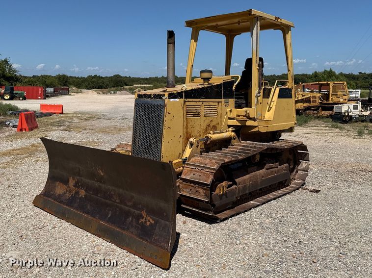 image for item FC4353 1994 Caterpillar D4C dozer