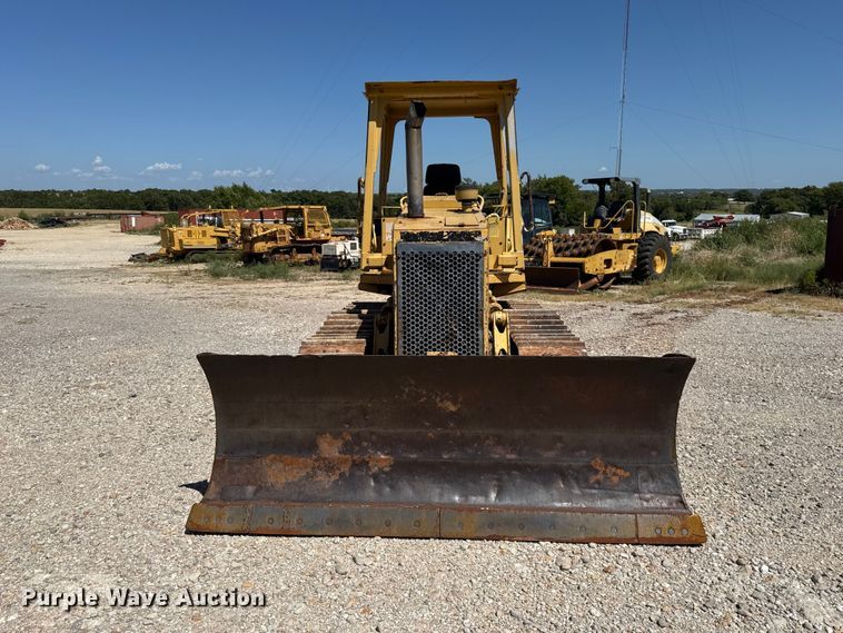image for item FC4353 1994 Caterpillar D4C dozer