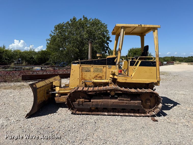 image for item FC4353 1994 Caterpillar D4C dozer
