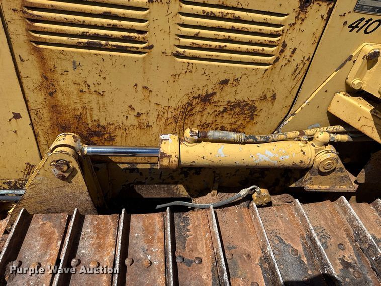 image for item FC4353 1994 Caterpillar D4C dozer