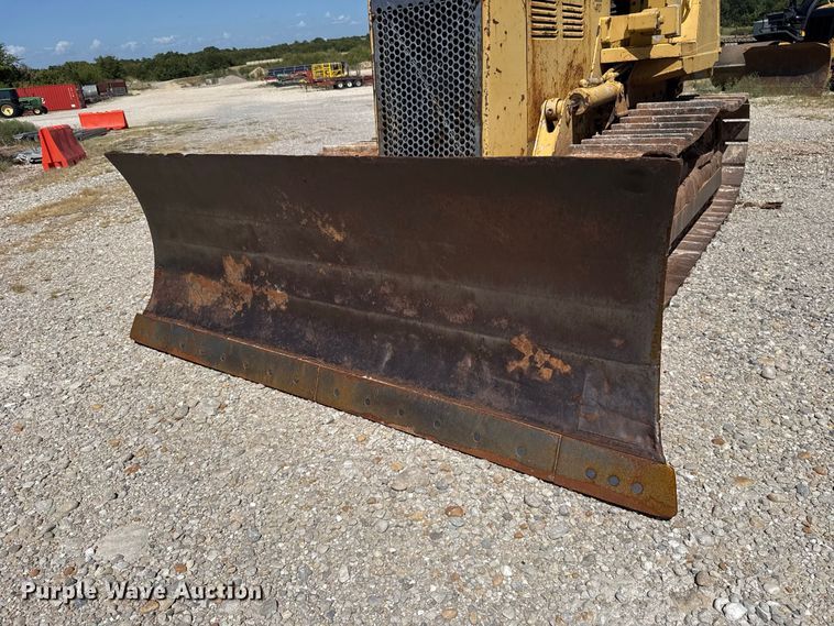 image for item FC4353 1994 Caterpillar D4C dozer