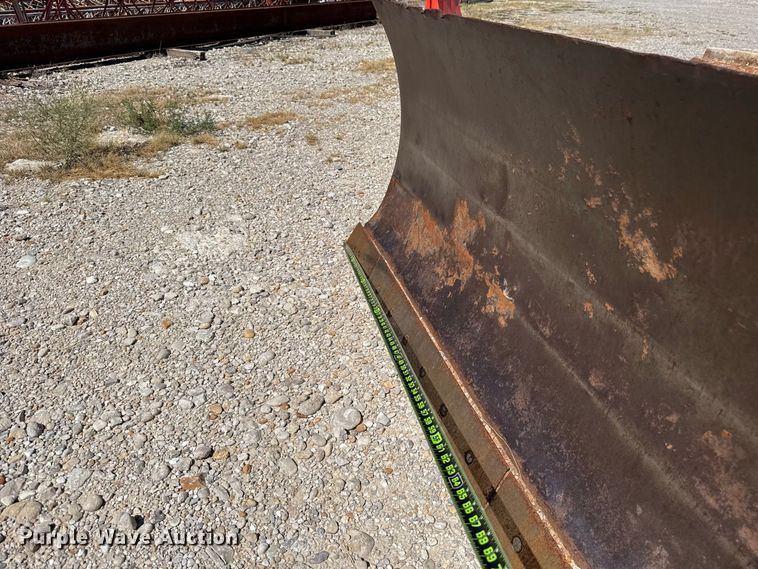 image for item FC4353 1994 Caterpillar D4C dozer