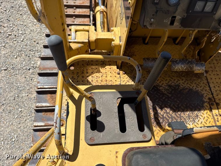image for item FC4353 1994 Caterpillar D4C dozer