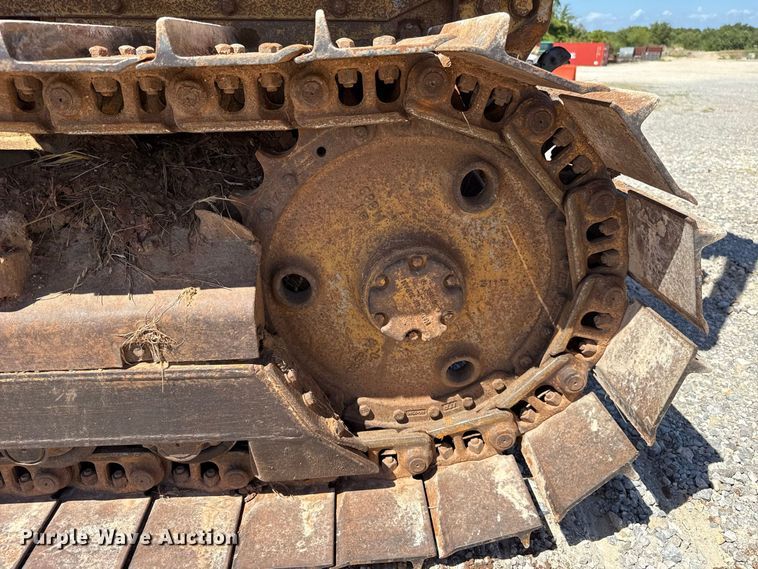 image for item FC4353 1994 Caterpillar D4C dozer