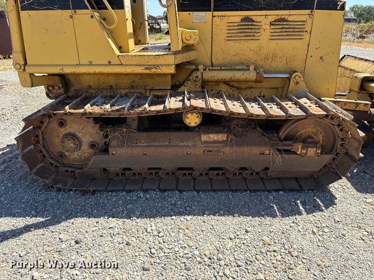 image for item FC4353 1994 Caterpillar D4C dozer