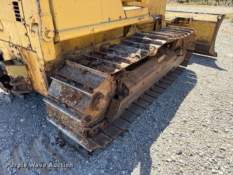 image for item FC4353 1994 Caterpillar D4C dozer