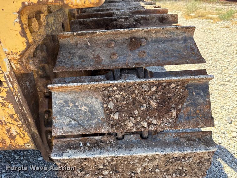 image for item FC4353 1994 Caterpillar D4C dozer