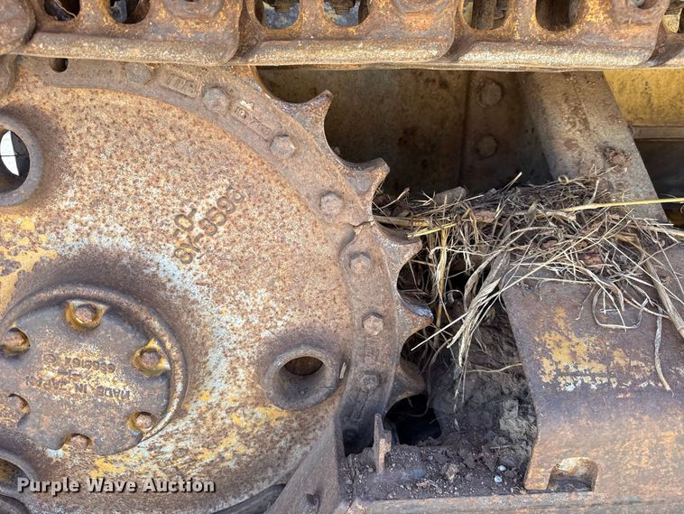 image for item FC4353 1994 Caterpillar D4C dozer