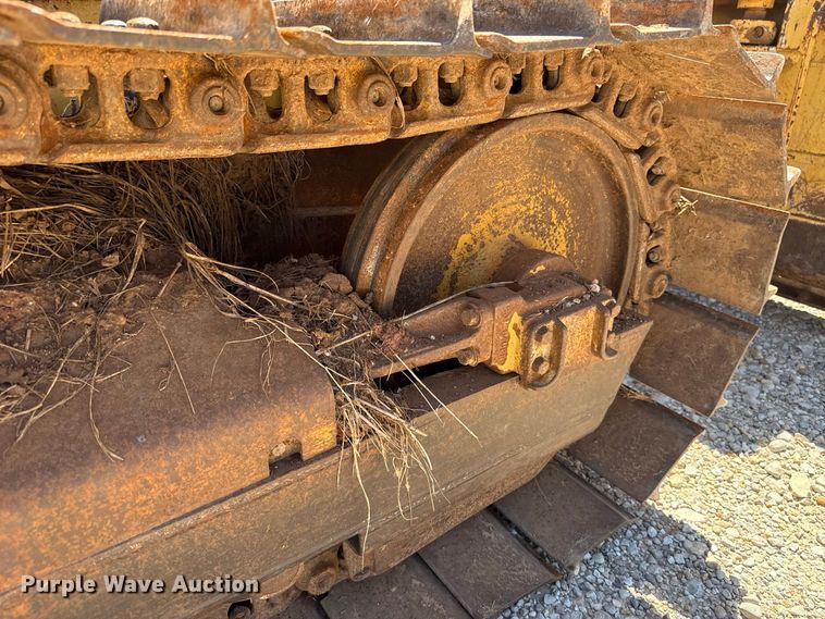 image for item FC4353 1994 Caterpillar D4C dozer