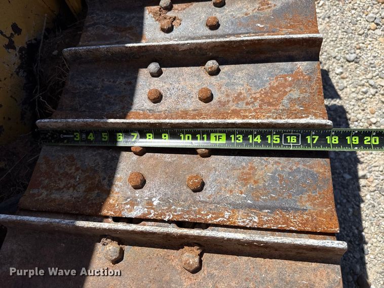 image for item FC4353 1994 Caterpillar D4C dozer