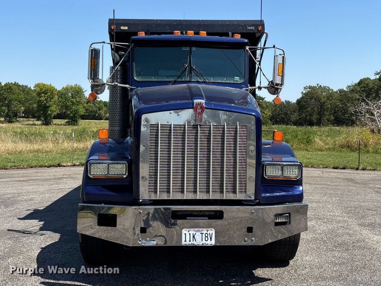 image for item FG0622 2006 Kenworth T800 dump truck