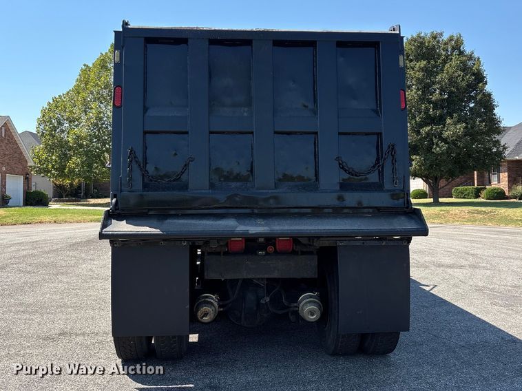 image for item FG0622 2006 Kenworth T800 dump truck