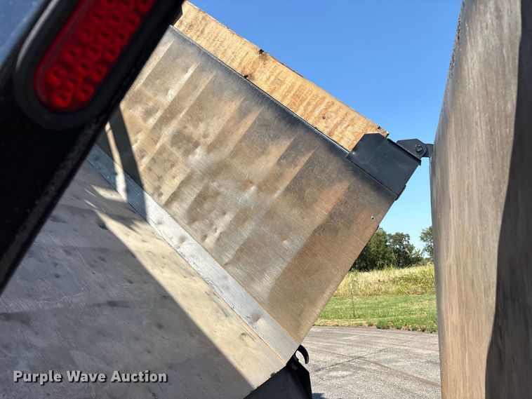 image for item FG0622 2006 Kenworth T800 dump truck