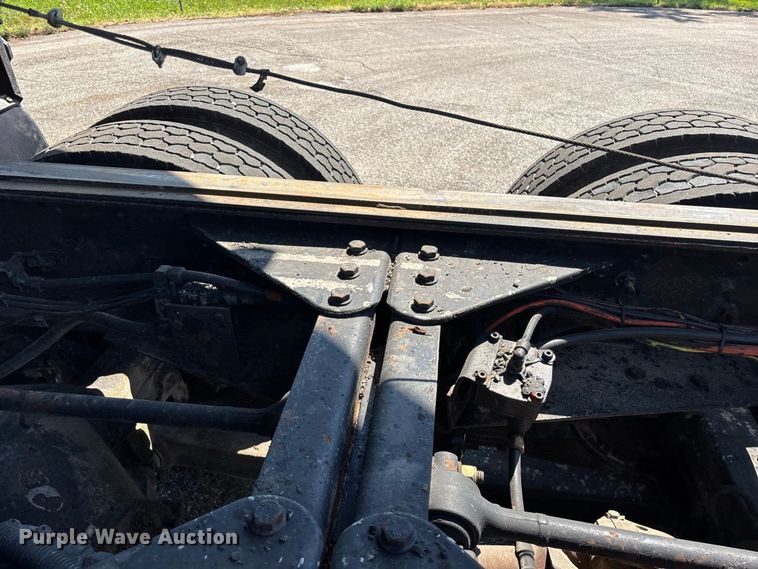image for item FG0622 2006 Kenworth T800 dump truck