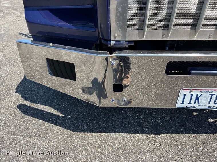 image for item FG0622 2006 Kenworth T800 dump truck