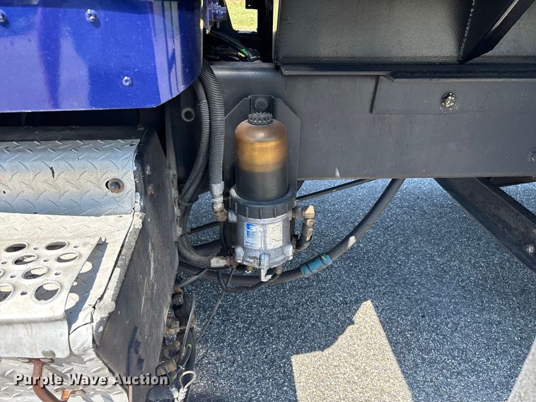 image for item FG0622 2006 Kenworth T800 dump truck