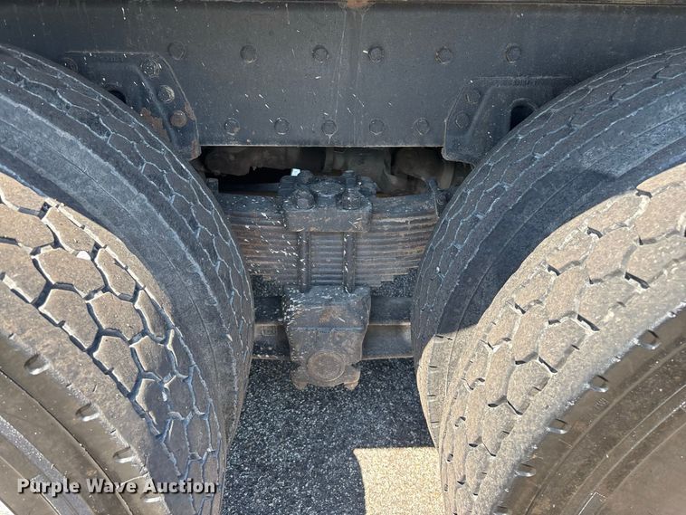 image for item FG0622 2006 Kenworth T800 dump truck