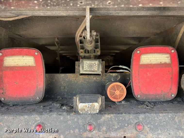 image for item FG0622 2006 Kenworth T800 dump truck