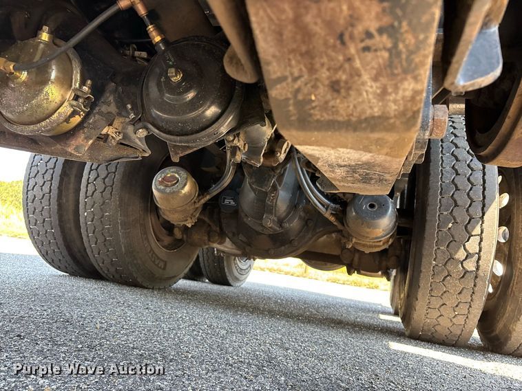image for item FG0622 2006 Kenworth T800 dump truck