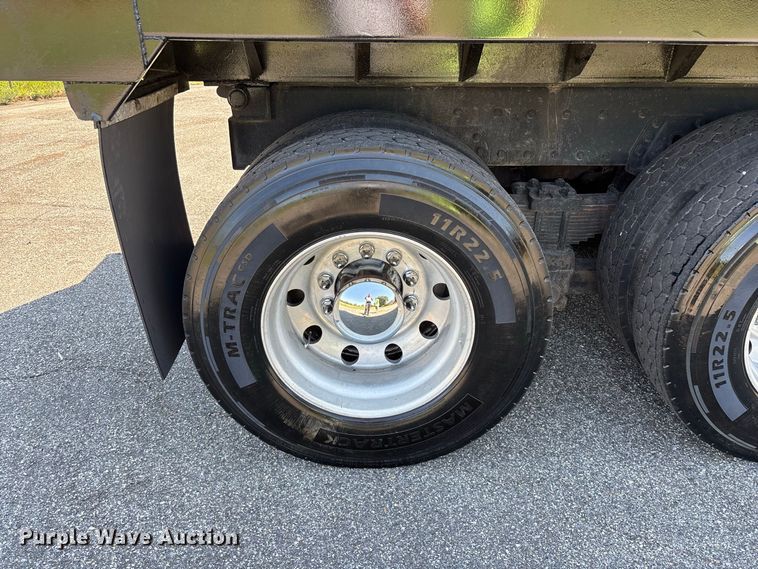 image for item FG0622 2006 Kenworth T800 dump truck