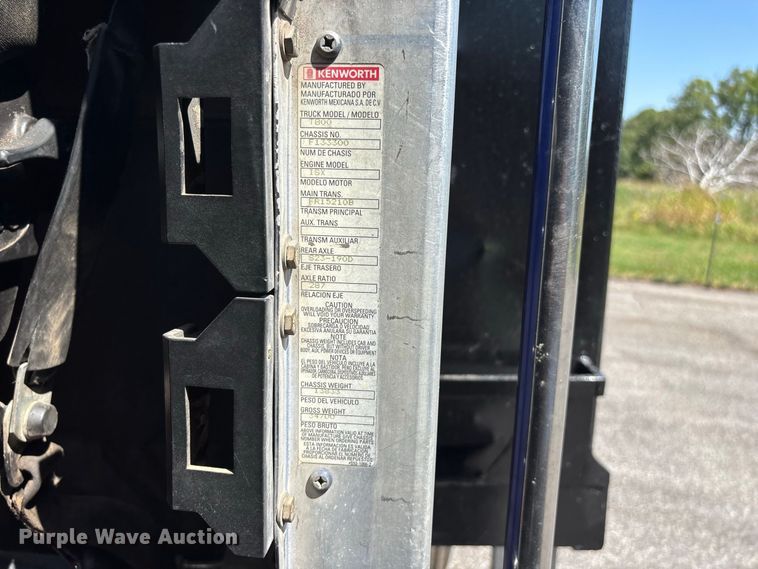 image for item FG0622 2006 Kenworth T800 dump truck