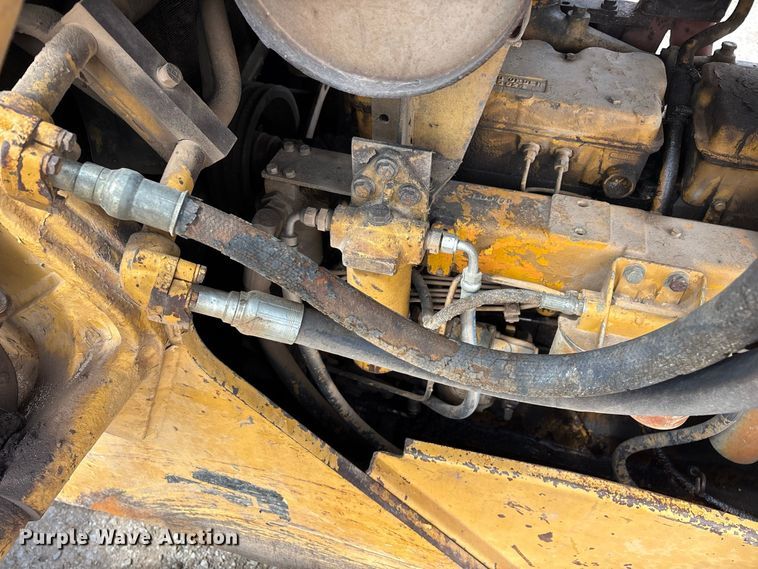 image for item FG0675 1981 Fiat-Allis 16-B dozer
