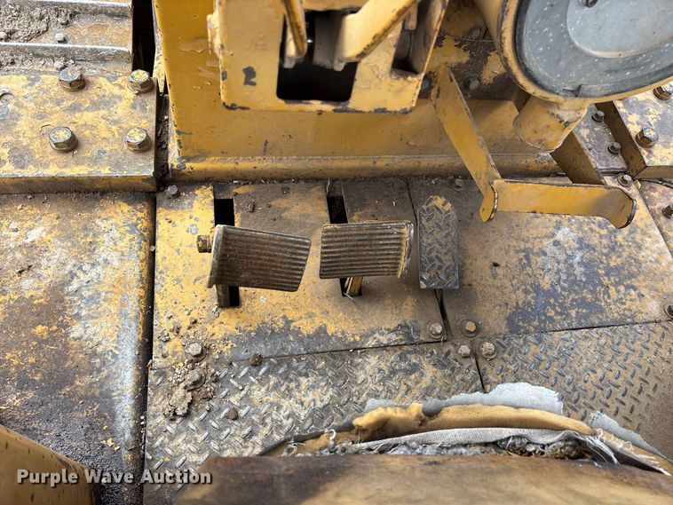 image for item FG0675 1981 Fiat-Allis 16-B dozer