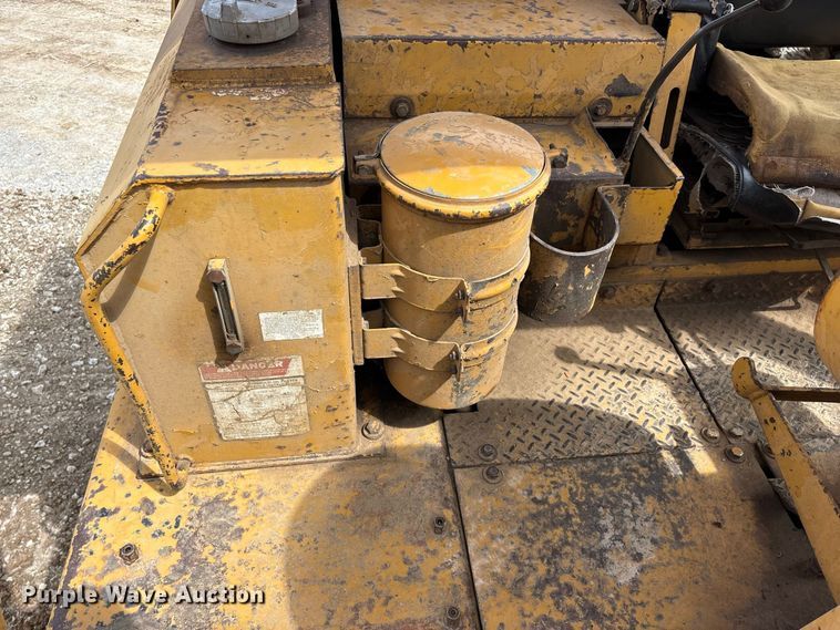 image for item FG0675 1981 Fiat-Allis 16-B dozer