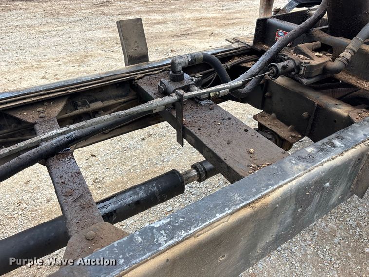 image for item FG0676 1990 Chevrolet Kodiak dump truck
