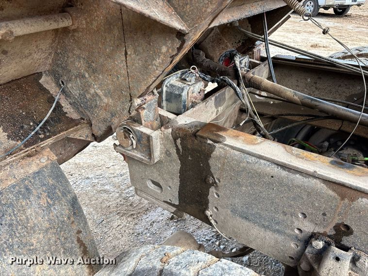 image for item FG0676 1990 Chevrolet Kodiak dump truck