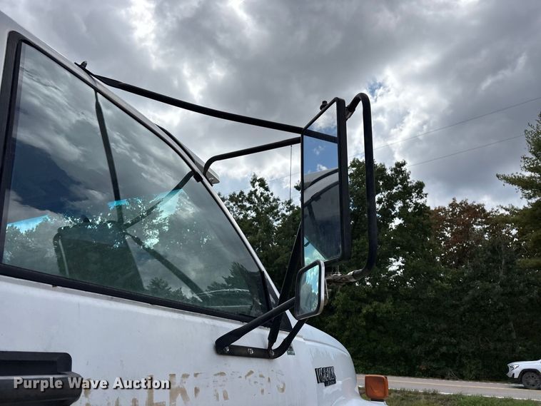 image for item FG0676 1990 Chevrolet Kodiak dump truck
