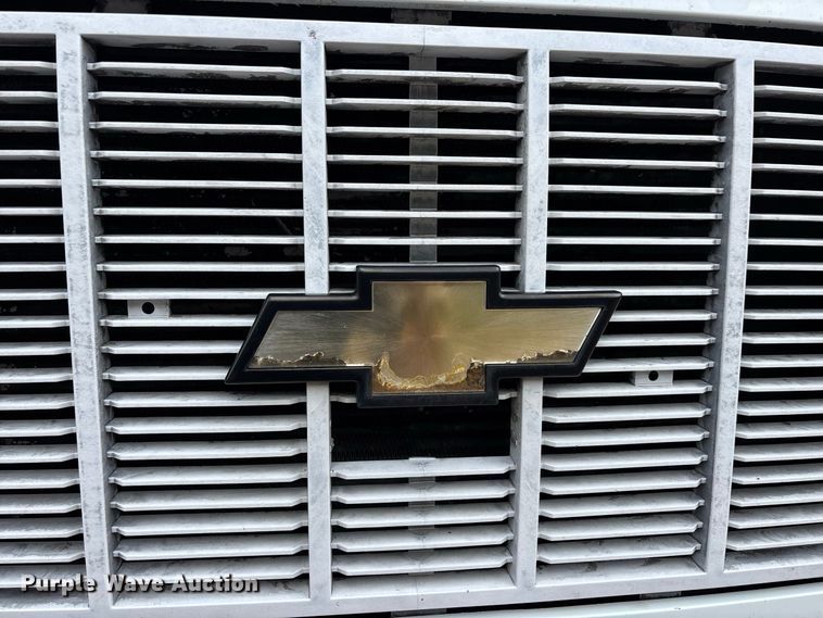 image for item FG0676 1990 Chevrolet Kodiak dump truck
