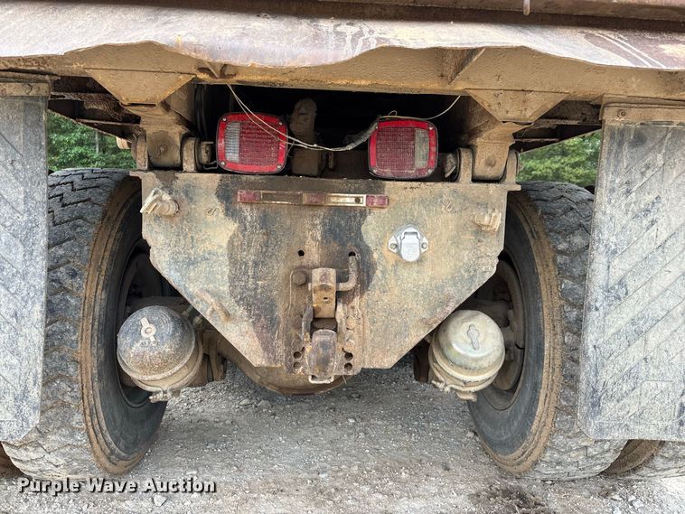 image for item FG0676 1990 Chevrolet Kodiak dump truck