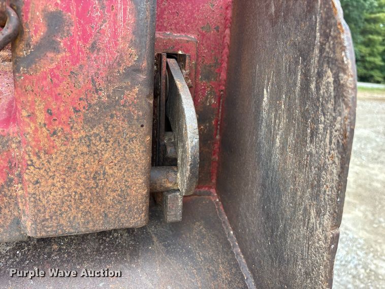 image for item FG0676 1990 Chevrolet Kodiak dump truck
